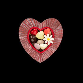 Heart vase  - Dark and white chocolate, almonds, hazelnuts, and chocolate hearts 160g 28.-