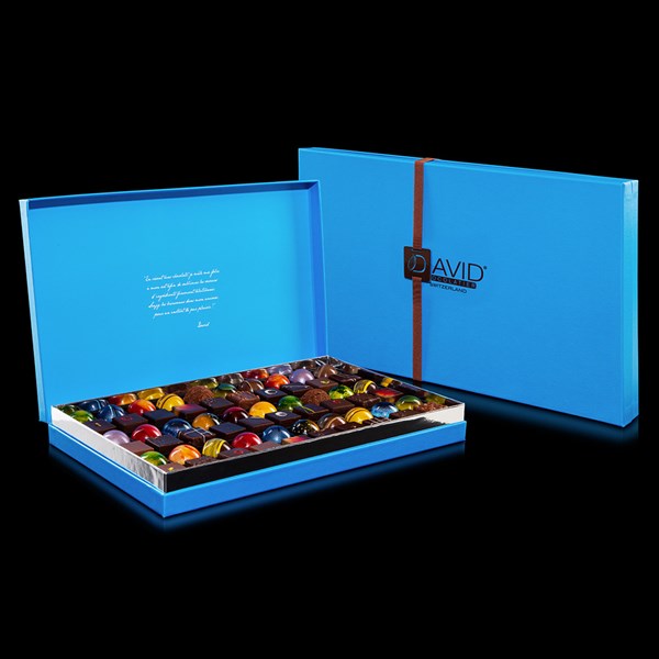 Grand écrin bleu de 60 ganaches