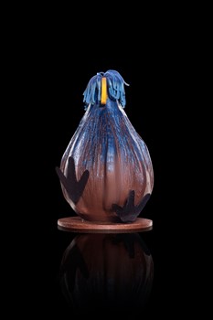 Crazy Cocotte bleu - Lait, garnie amandes et noisettes enrobées, chocolats, oeuf nougatine, 320 gr 58.-