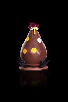 Crazy cocotte à pois - Lait, garnie amandes et noisettes enrobées, chocolats, oeuf nougatine, 320 gr 58.-