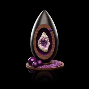 Purple Amethyst - Dark chocolat,  almonds, hazelnuts, small chocolates, praline eggs 400g 65.-