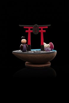 Japanese egg - Dark, milk and white chocolate,  almonds, hazelnuts, small chocolates, praline eggs and choconougats 360g 61.-