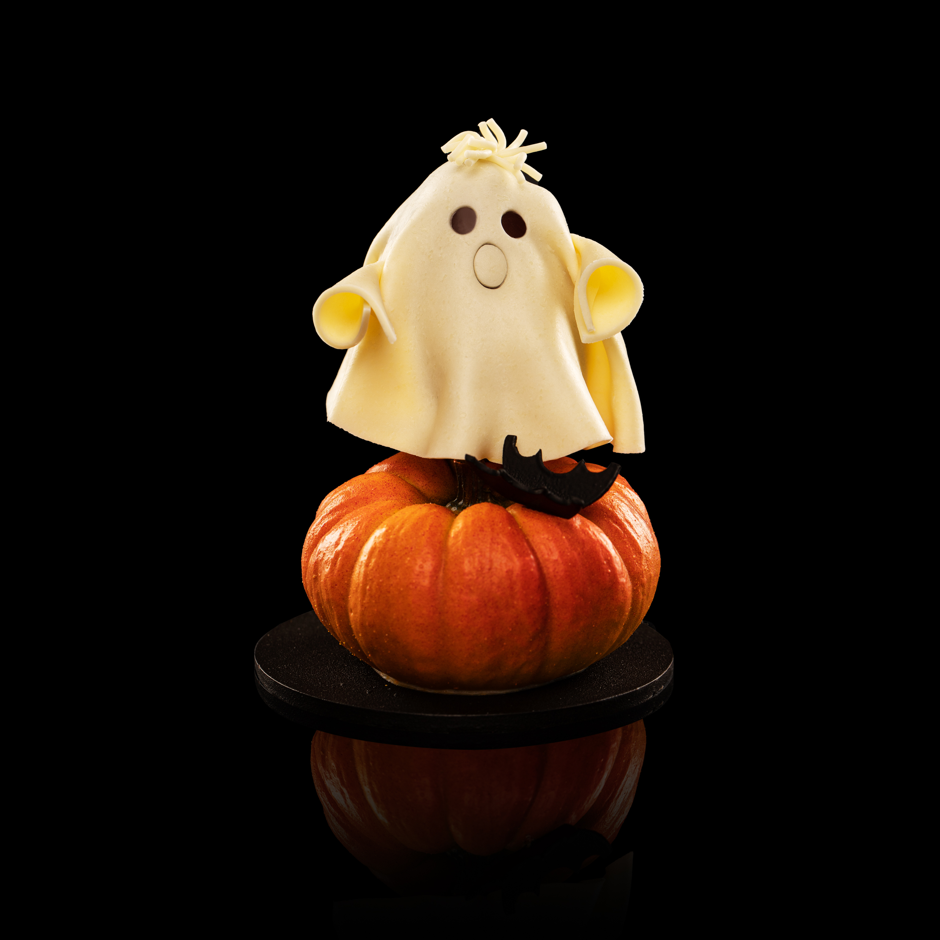 La Courge Hantée - Chocolat noir et blanc, amandes et noisettes enrobées 160g 43.-